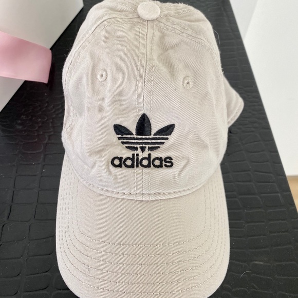 adidas Accessories - Beige adidas hat